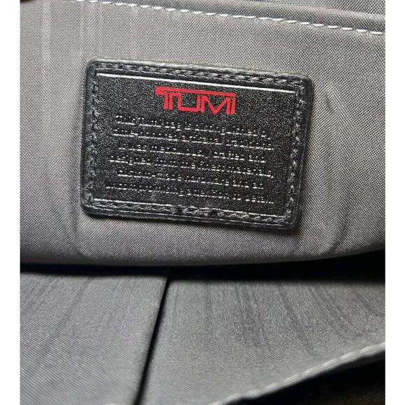 Tumi Laptop Bag Alpha Messenger Sling Bag 22202DE 17" - Picture 14 of 16